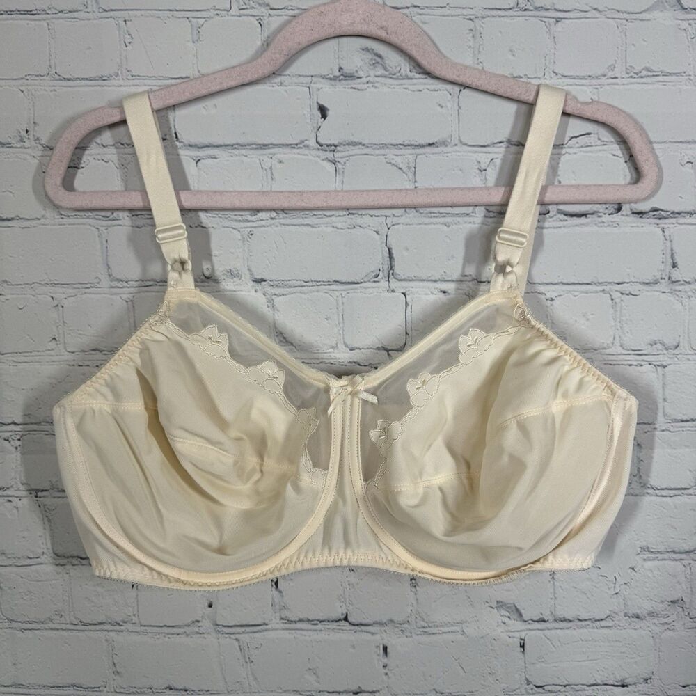 Bali Intimate Bra Women Size 40DD Beige Flower Lace Underwire